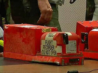 Black boxes handed over in Ukr...